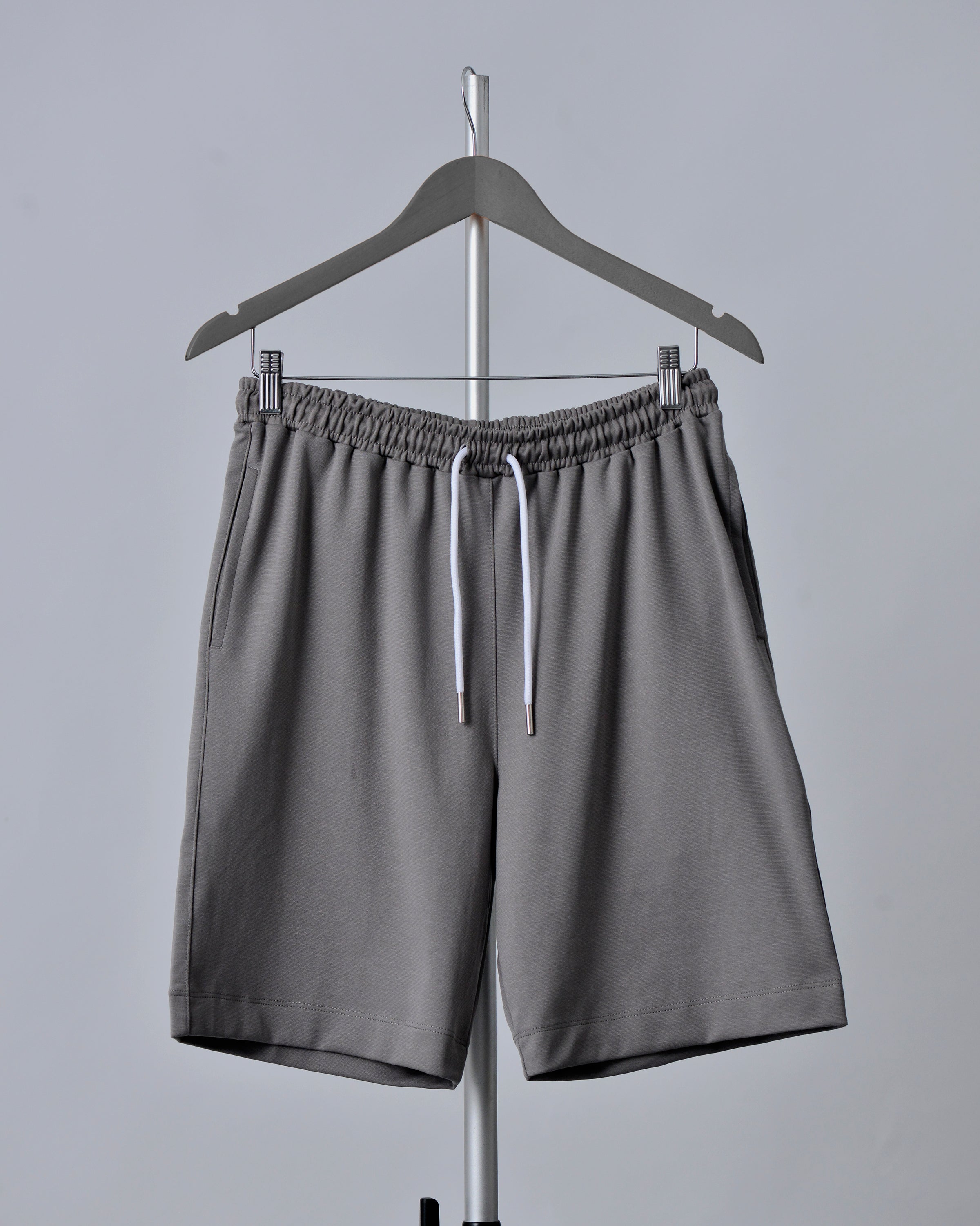 BERMUDA ULTRA PREMIUM COLOR GRIS OSCURO