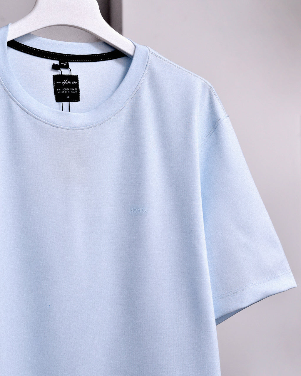 CAMISETA REGULAR FIT AZUL CELESTE