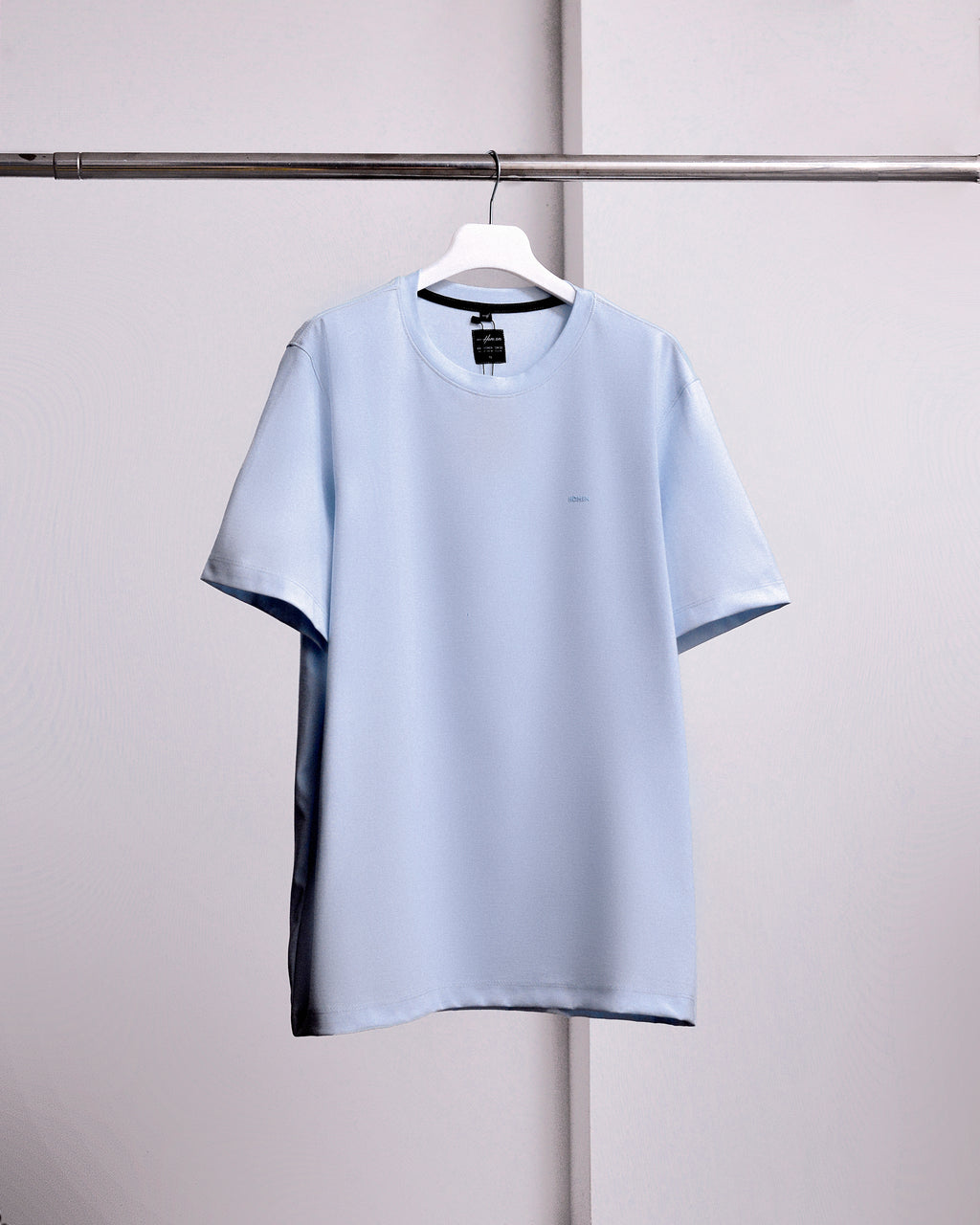 CAMISETA REGULAR FIT AZUL CELESTE