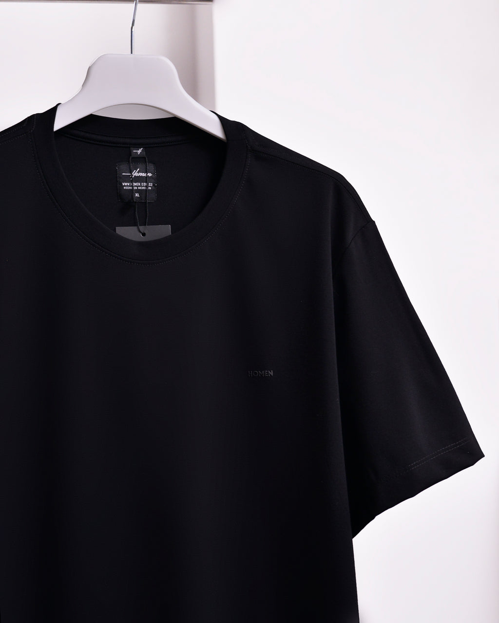 CAMISETA REGULAR FIT NEGRO