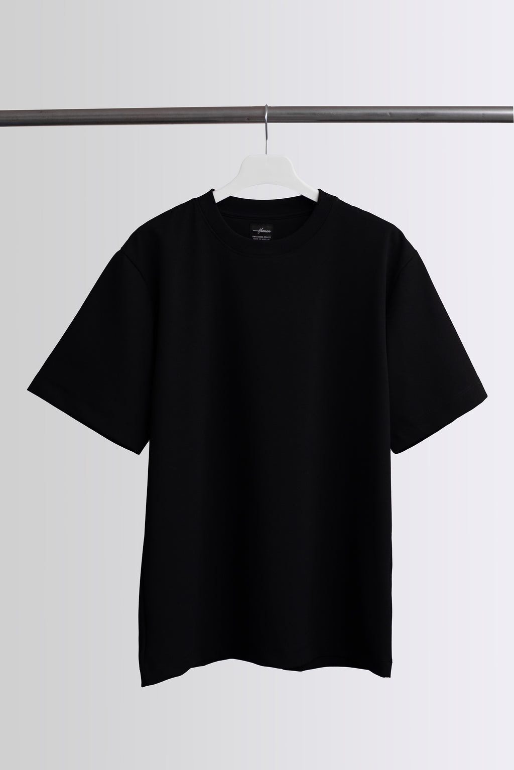 CAMISETA REGULAR FIT NEGRO