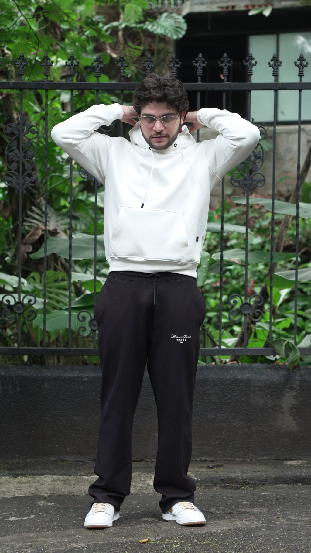 HODDIE REGULAR COLOR BLANCO HUESO